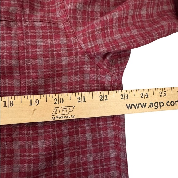The North Face Red Plaid Button Down Shirt Men’s Medium Outdoor Travel Casual M8 - Picture 4 of 9